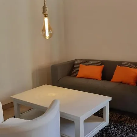 Maison Vingt-cinq Salir de Matos